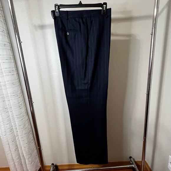 Vintage Chaps pinstripe wool suit set, women's 12 - Picture 7 of 10